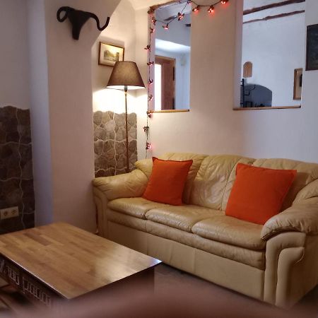 Casa En La Plaza, Hinojares - Ideal For Exploring The Area المظهر الخارجي الصورة