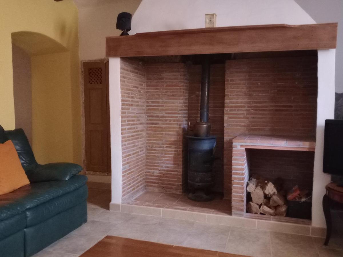 Casa En La Plaza, Hinojares - Ideal For Exploring The Area المظهر الخارجي الصورة